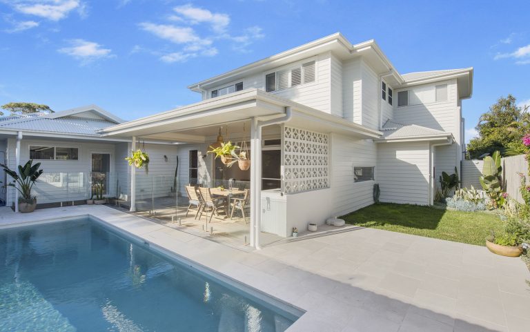 2 Storey Home Pt Frederik